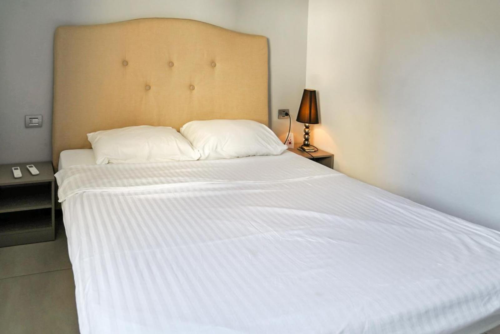 Kristal Paris Resort نوفاليا المظهر الخارجي الصورة